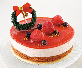アントルメグラッセ・オ・フレーズ（苺とチョコのアイスケーキ）写真１