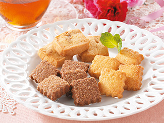 日比谷花壇「魔法」のブーケとマリーレン3種のクッキー写真２