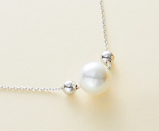 真珠デザインペンダント8.5mm　ホワイト写真１